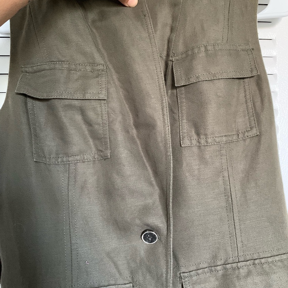 Banana Republic Vest - Picture 6 of 7